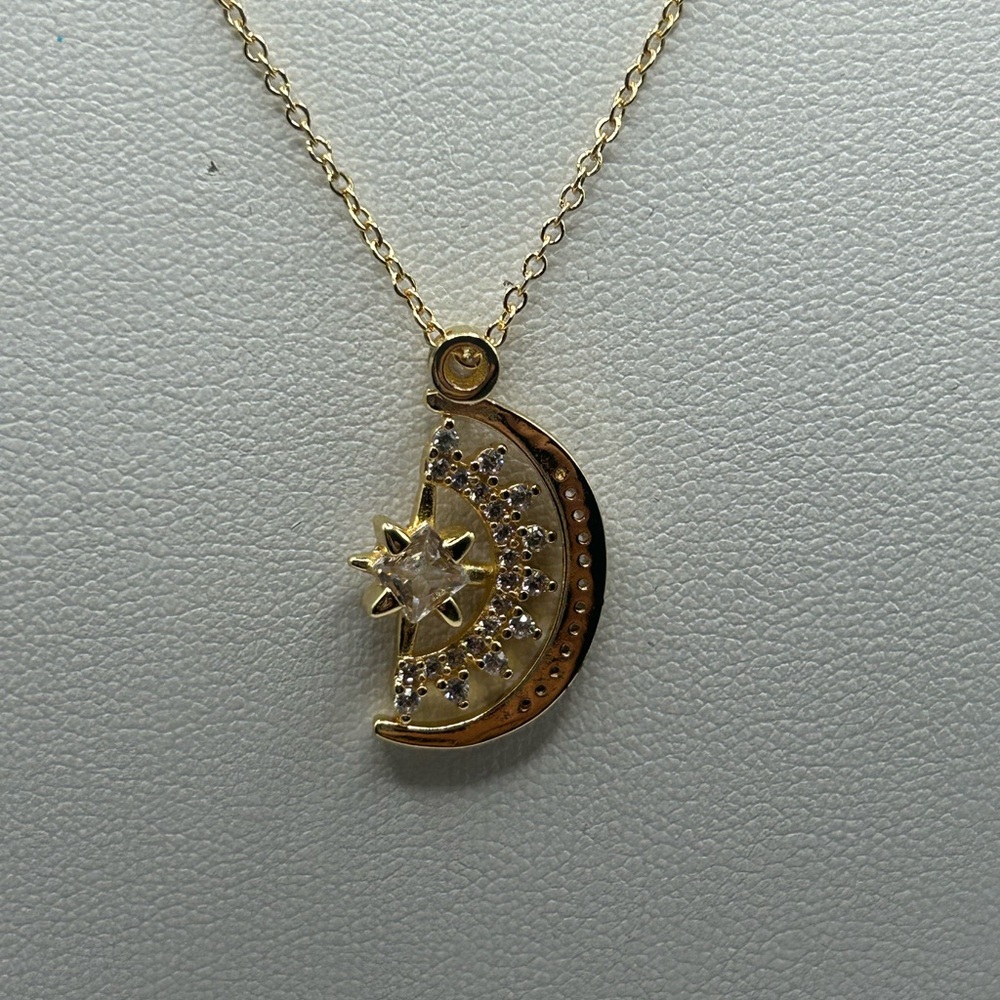 Fashion Jewelry Gold Crescent Moon Necklace - Picture 2 of 2
